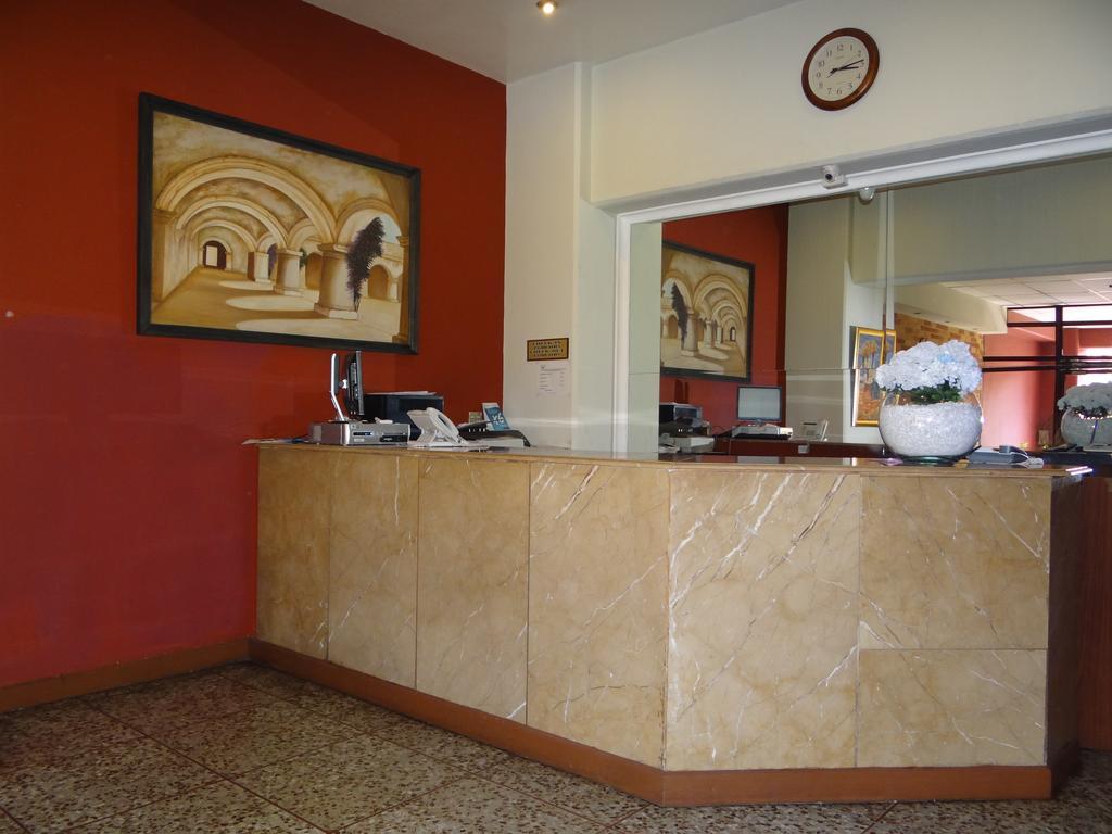 Hotel Sevilla Gwatemala Zewnętrze zdjęcie